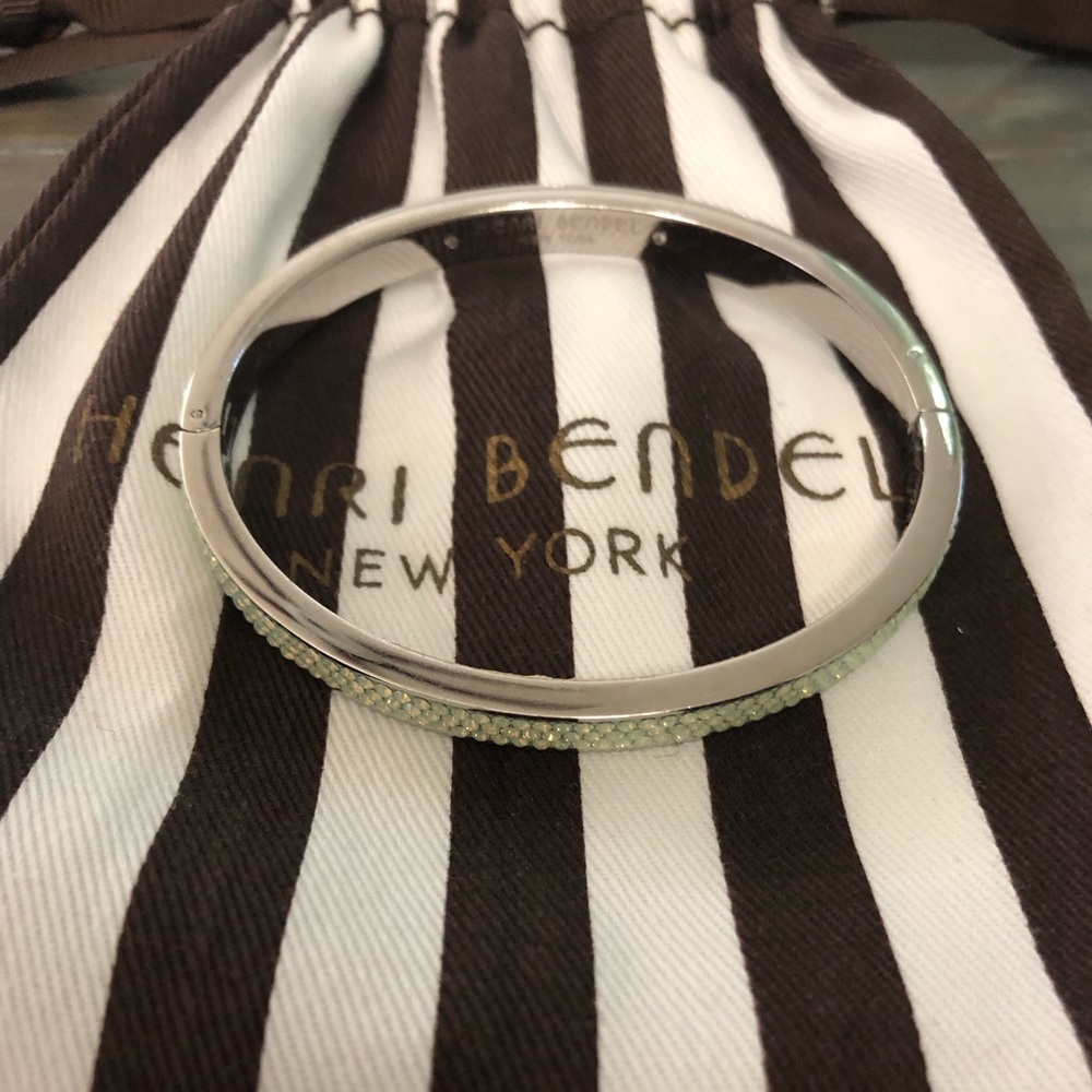 Henri Bendel light green bracelet ☘️